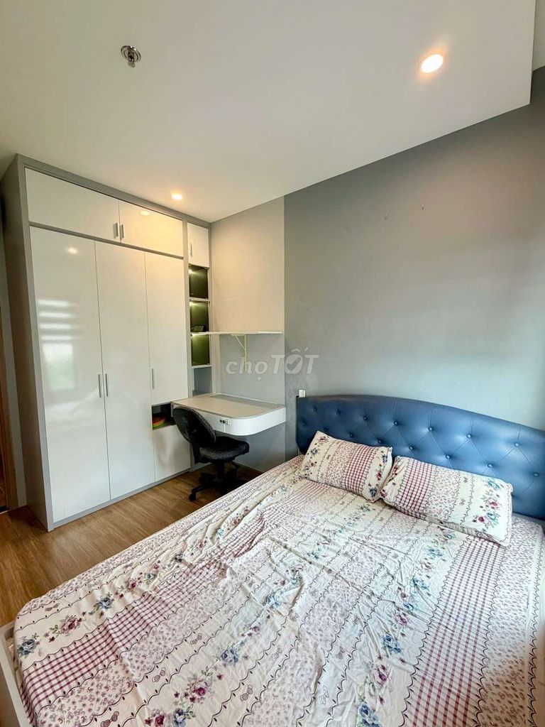 Vinhomes Grand Park Studio Bank, 4.5 million bedrooms, two full-on furniture from 7 million.