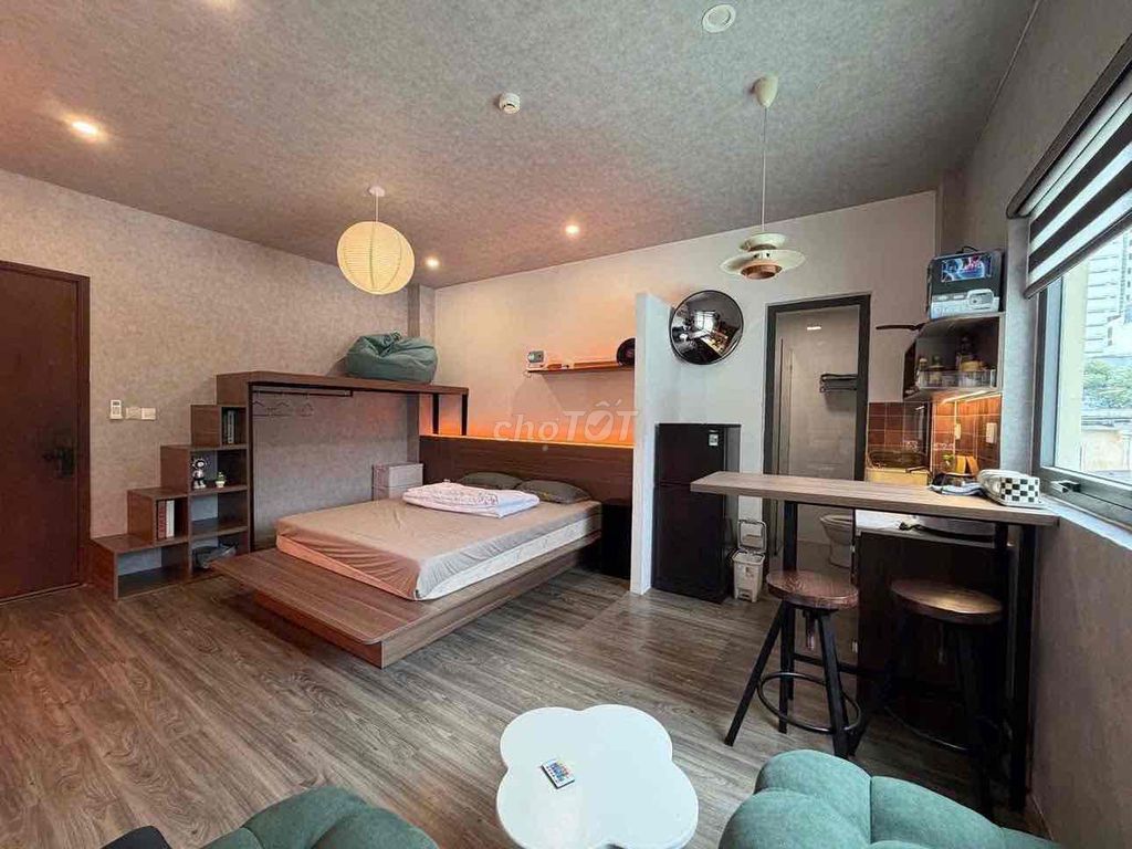 studio full interior county 1