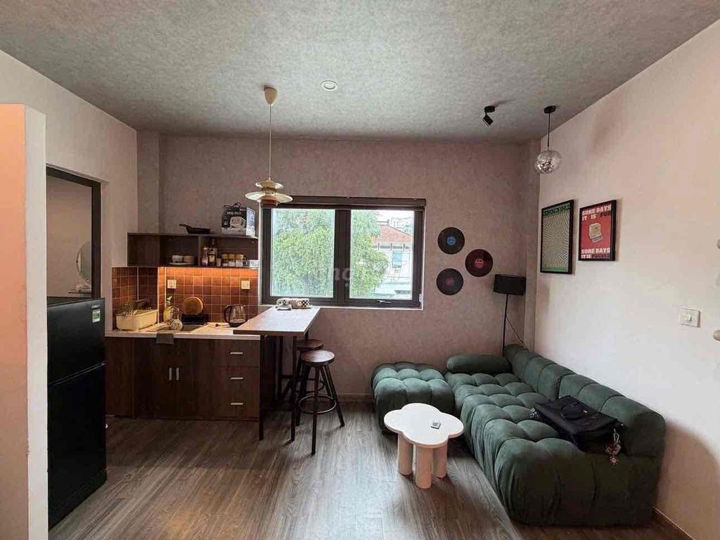 studio full interior county 1