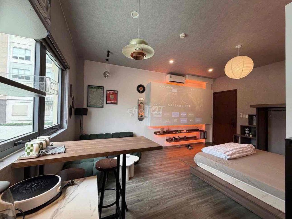 studio full interior county 1