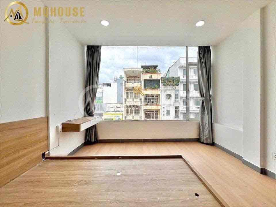 A new 45 m2 master bedroom 100% full of unspoiled furniture.