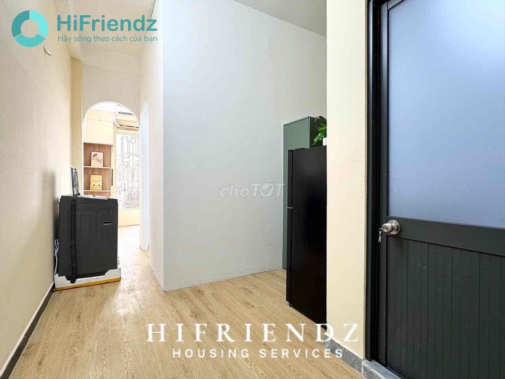 Two-store balcony bedroom. The lowest-priced interior in downtown 10th.