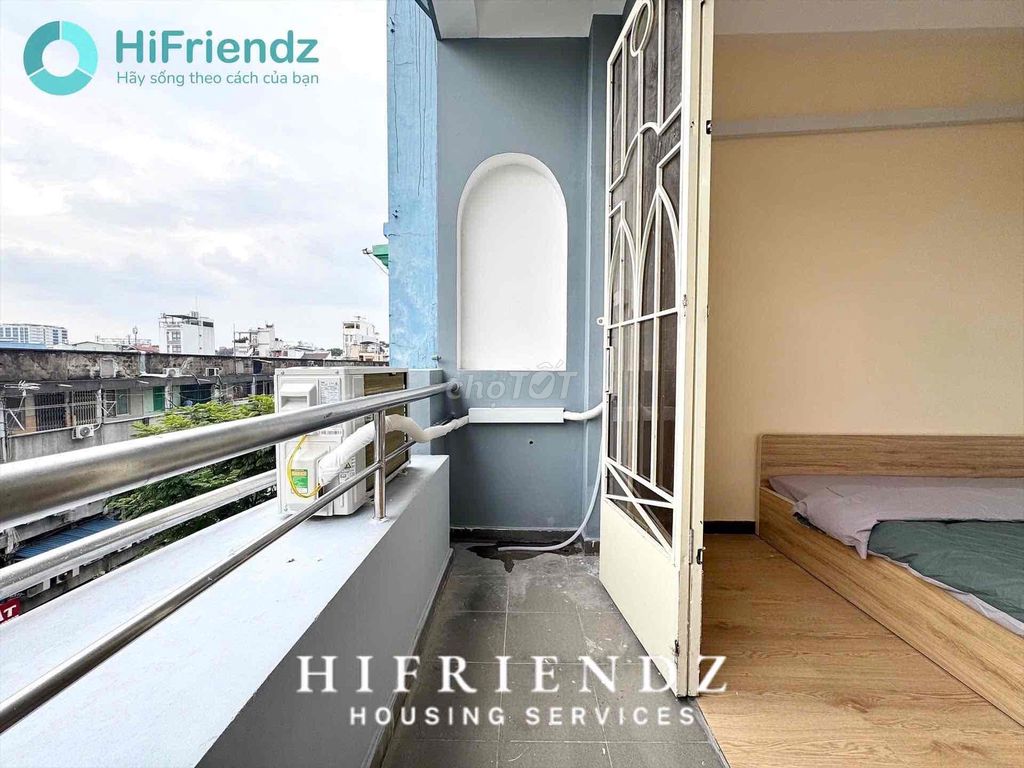 Two-store balcony bedroom. The lowest-priced interior in downtown 10th.