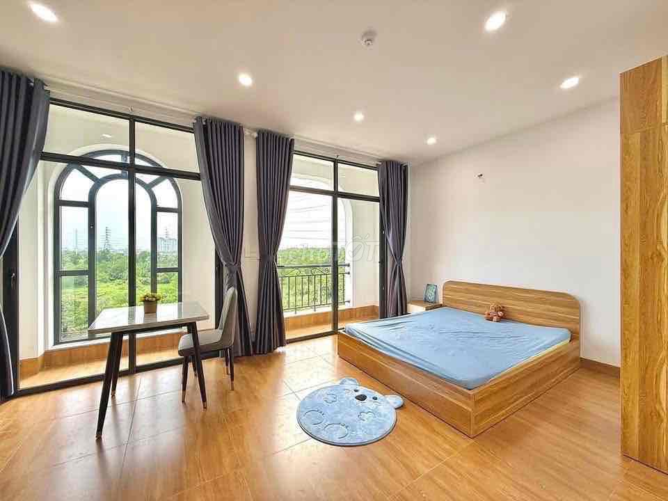 The construction of the new balcony is the 7th ofTrường Chinh . . .