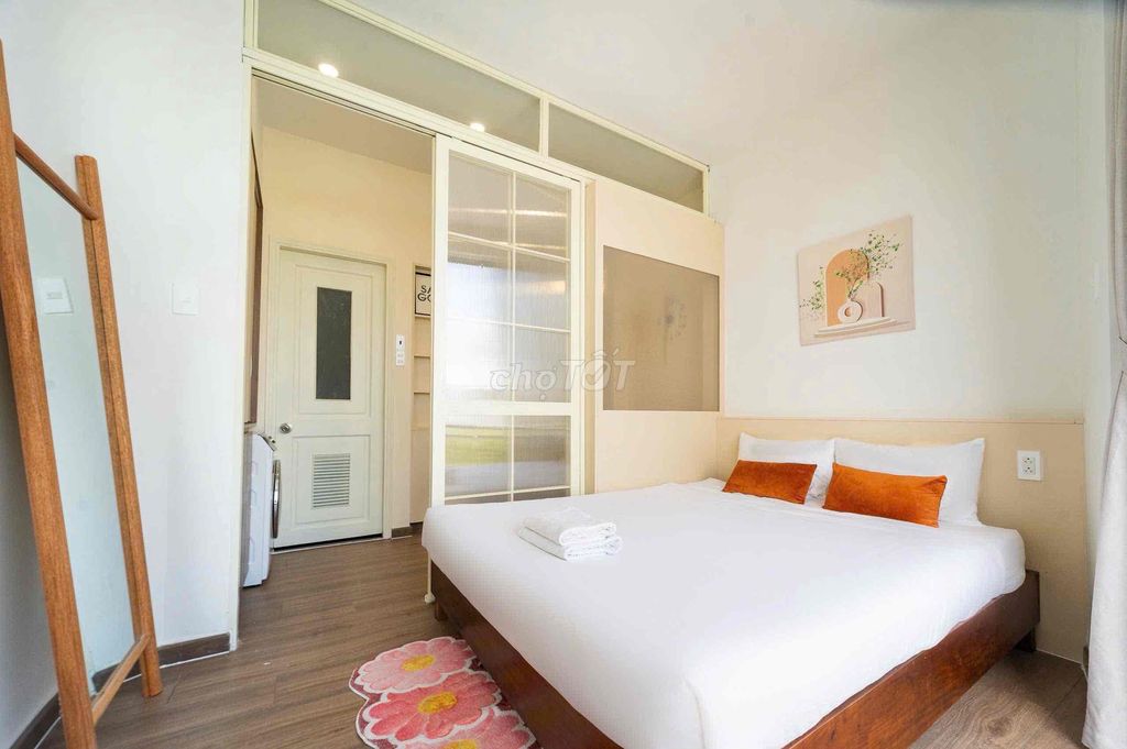 Room one full bedroom, Trần Hưng Đạo free balcony, District 5
