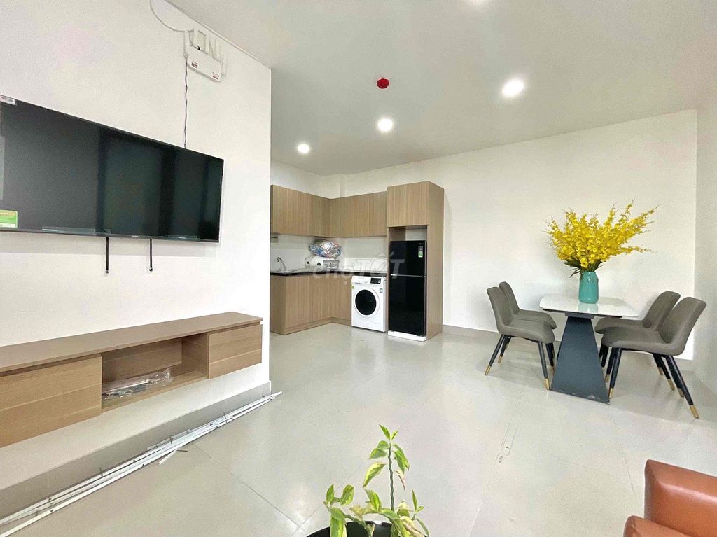 The 1st bedroom is near the new 1st Long - Full Waterline.