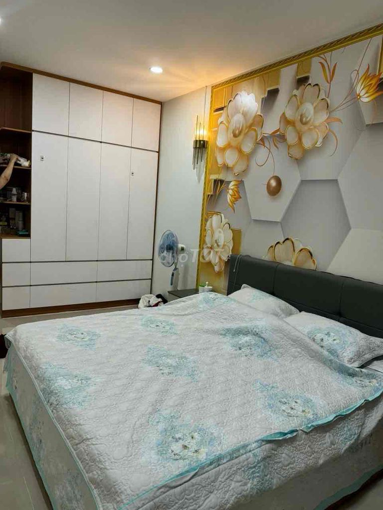 Rent the three bedrooms at Topaz Elite aeon District 8 full of beautiful furniture 15 million