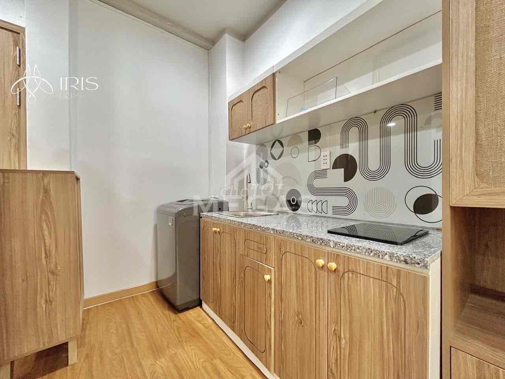 Rent a bedroom at Lakeview City District 2.