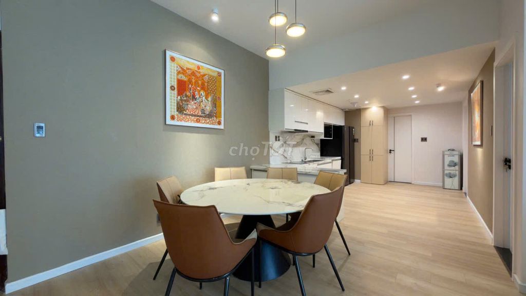 Rent Carillon Apartment 2 bedrooms, 2 toilets, 87 m 13 million a month.