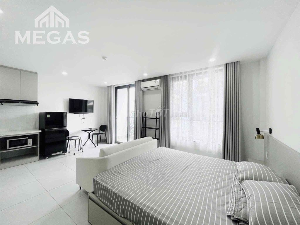 New 60 percent comfortable apartment at the precinct in Central One.