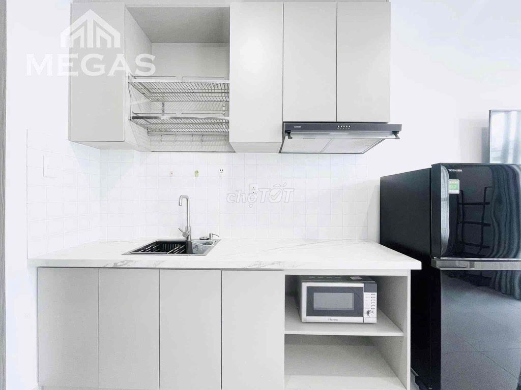 New 60 percent comfortable apartment at the precinct in Central One.