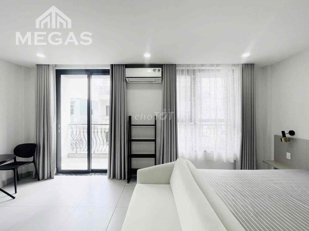 New 60 percent comfortable apartment at the precinct in Central One.