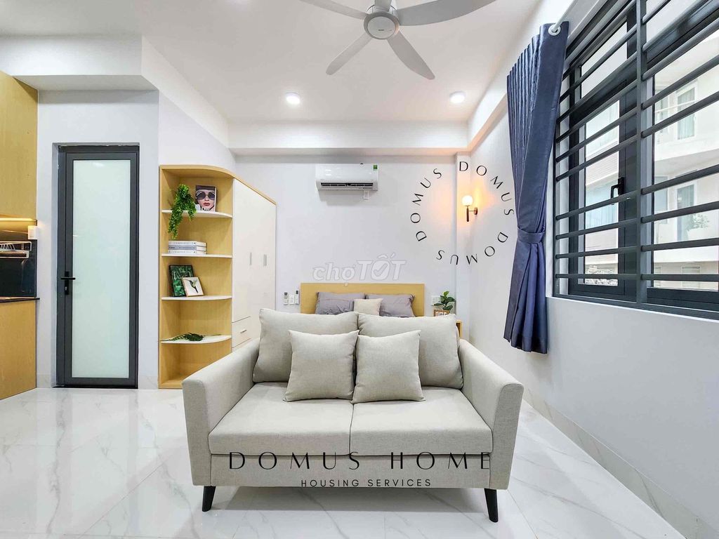 Rent a service apartment right in Nguyễn Thị Thập -- 7th near the toilet.