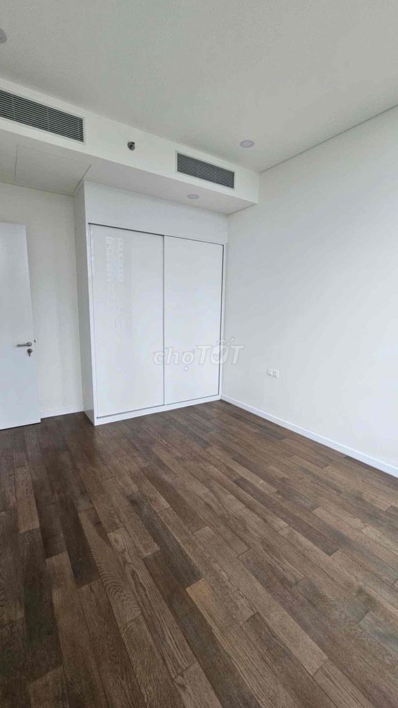 Rent two bedrooms The Berkley Thảo Điền