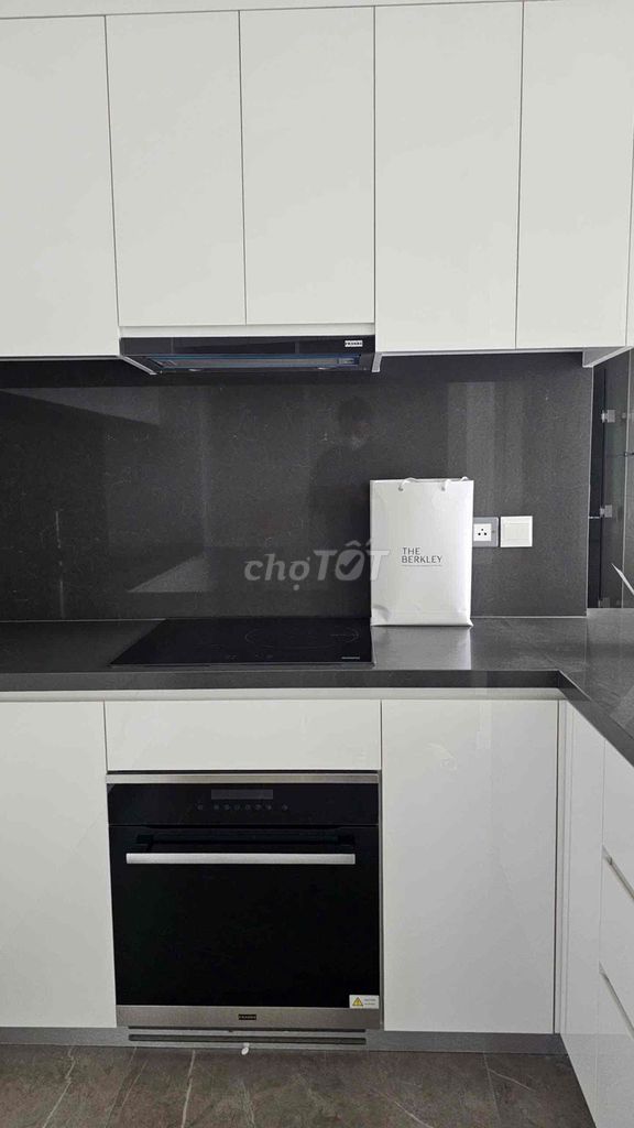 Rent two bedrooms The Berkley Thảo Điền