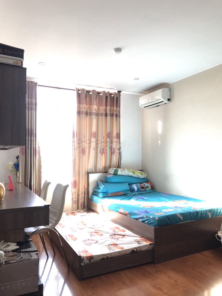 It's cheap for renting 181 feet 2 rooms 2 toilets with only 13 million interiors