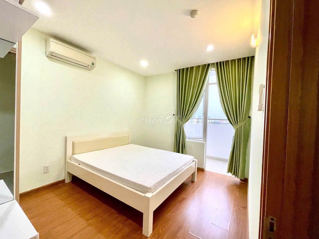 Rent the apartment of Him laochelle ll you two bedrooms. 2 toilets.