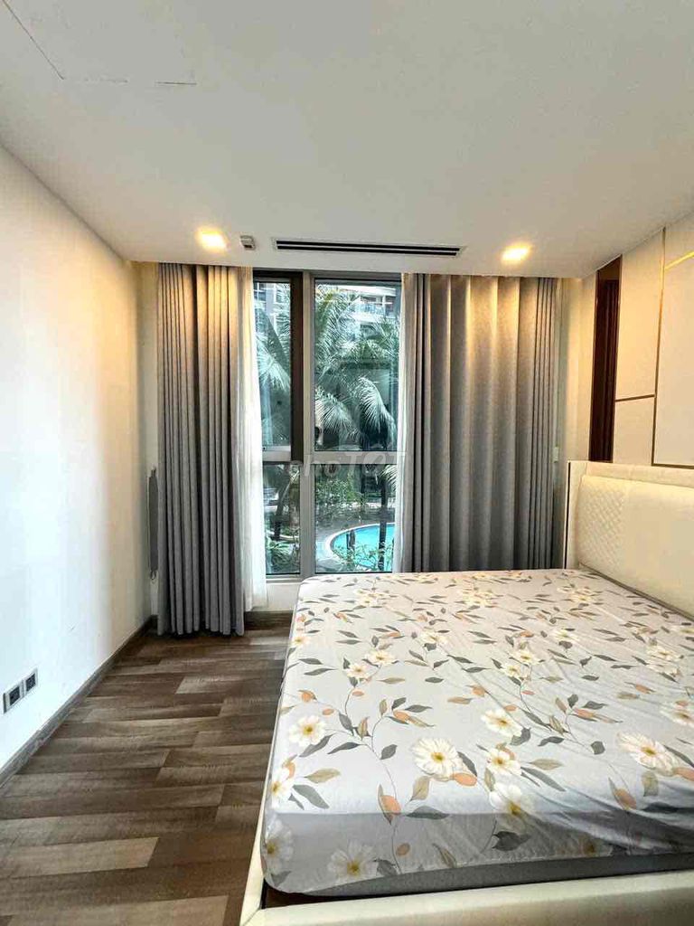 Rent a room full of only 17 million interiors, Vinhomes Central Park, printed immediately.