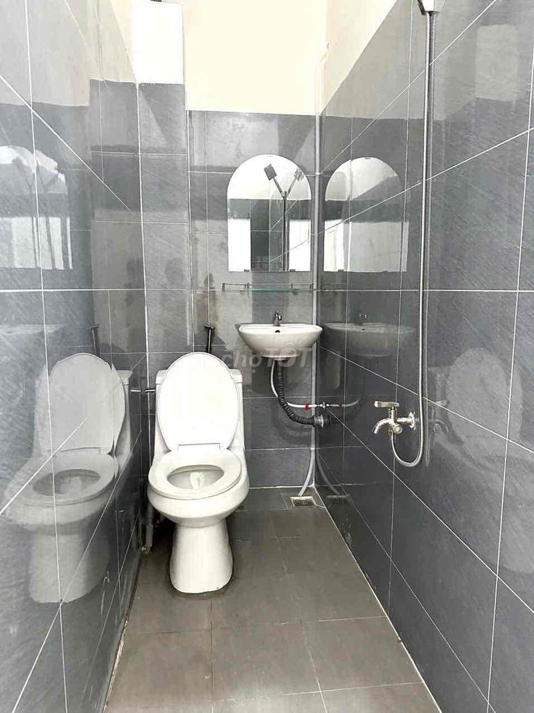 A Bulk Room with K300 Near Stations
