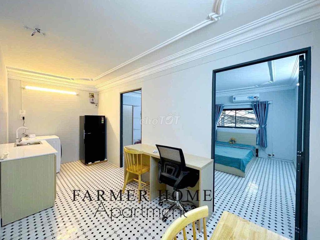 Two super-wide bedroom with its own washing machine in the center.