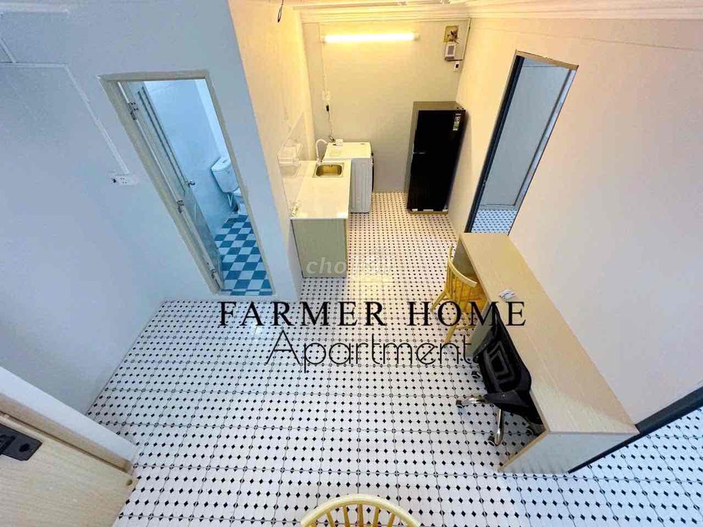 Two super-wide bedroom with its own washing machine in the center.