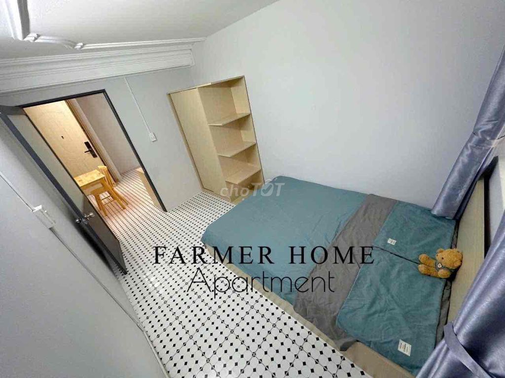Two super-wide bedroom with its own washing machine in the center.
