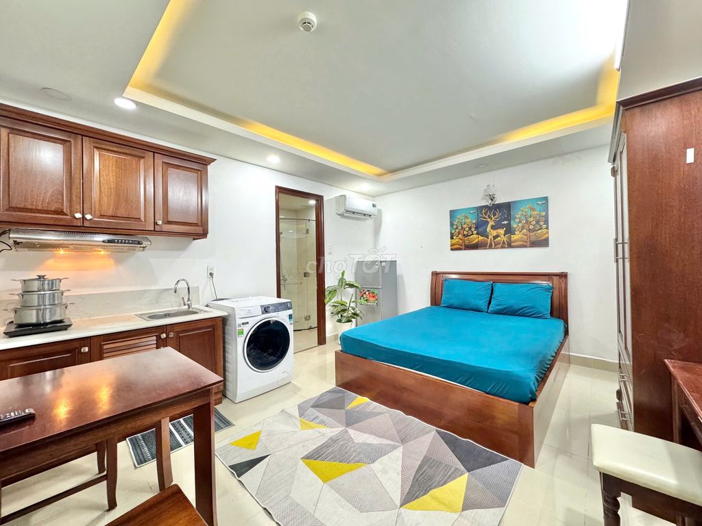 Level 30 m2 high-level furniture, right on the Hoàng Sa side near the personal plot.