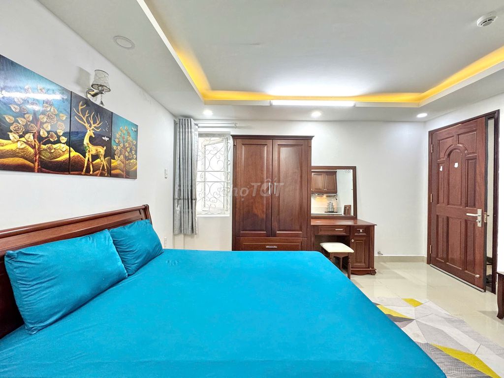 Level 30 m2 high-level furniture, right on the Hoàng Sa side near the personal plot.