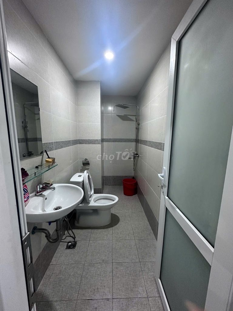 Let's get a quick apartment. - Two bedrooms: At 8 million a.m. 3 bedrooms: Ten million.