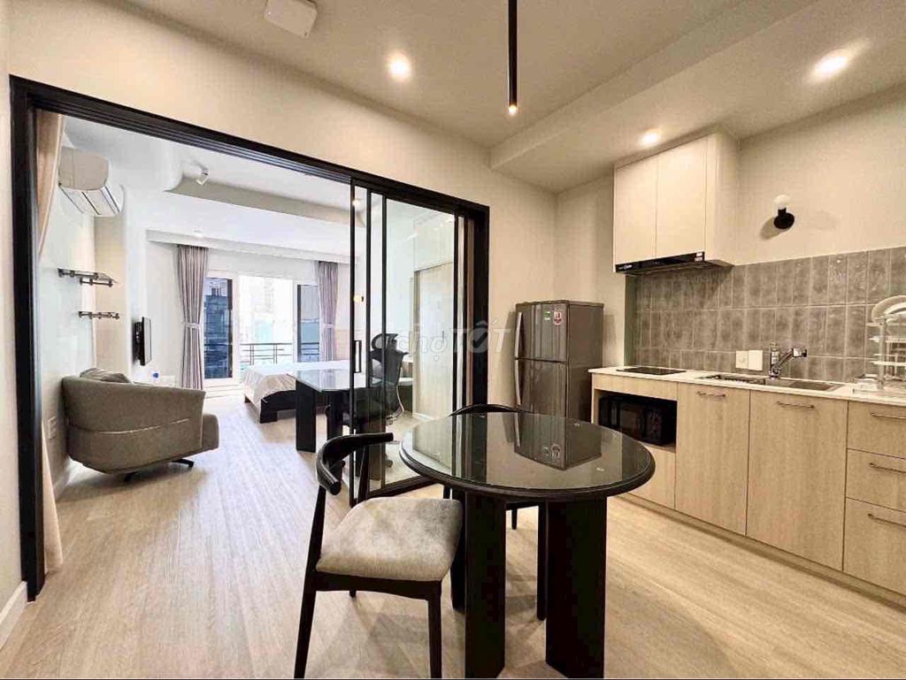 Rent a nice bandol apartment in the 10th district, free time for furniture.