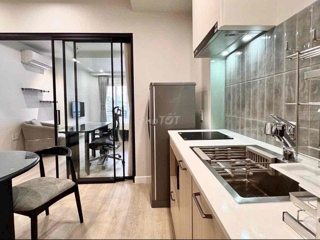 Rent a nice bandol apartment in the 10th district, free time for furniture.