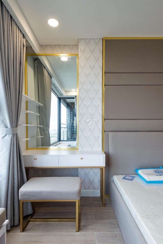 Rent a one-room apartment at Everrich good price.