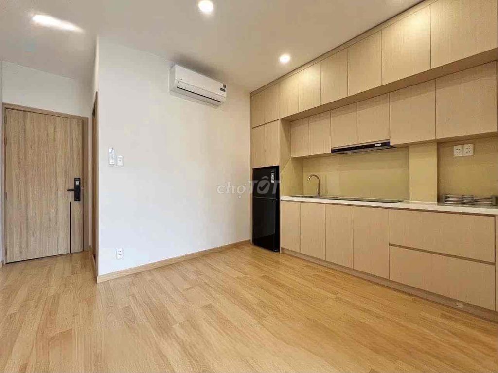 Nice room, full interior, balcony, aeon Tân Phú.