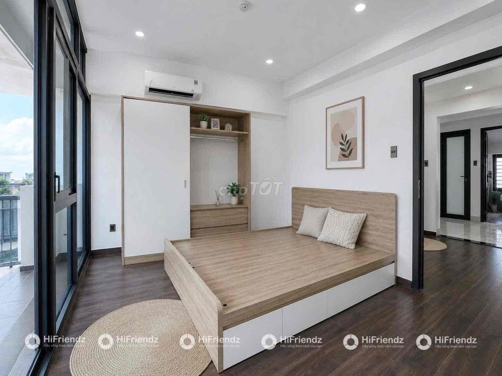 Open the new apartment. One bedroom. Watch the fireworks near the stiletto.