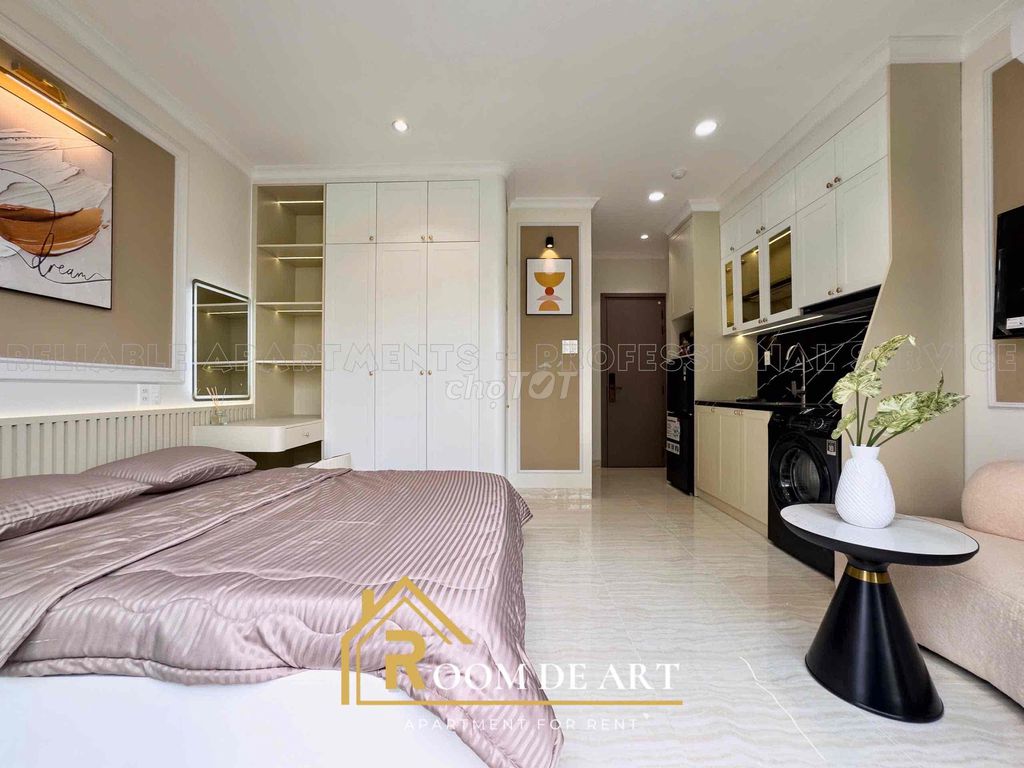 Rent an apartment full of cool Sư Vạn Hạnh free balcony furniture in the 10th district.