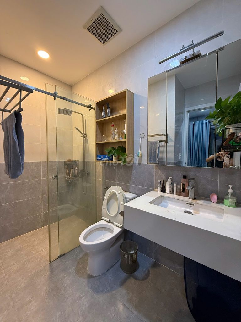 Renting apartment service.