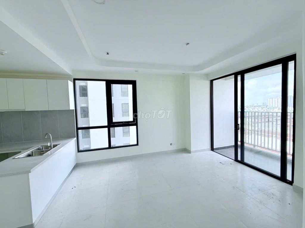 Rent apartment three aurora district 8 for 11 million, 2 bedrooms at 9.5 million.