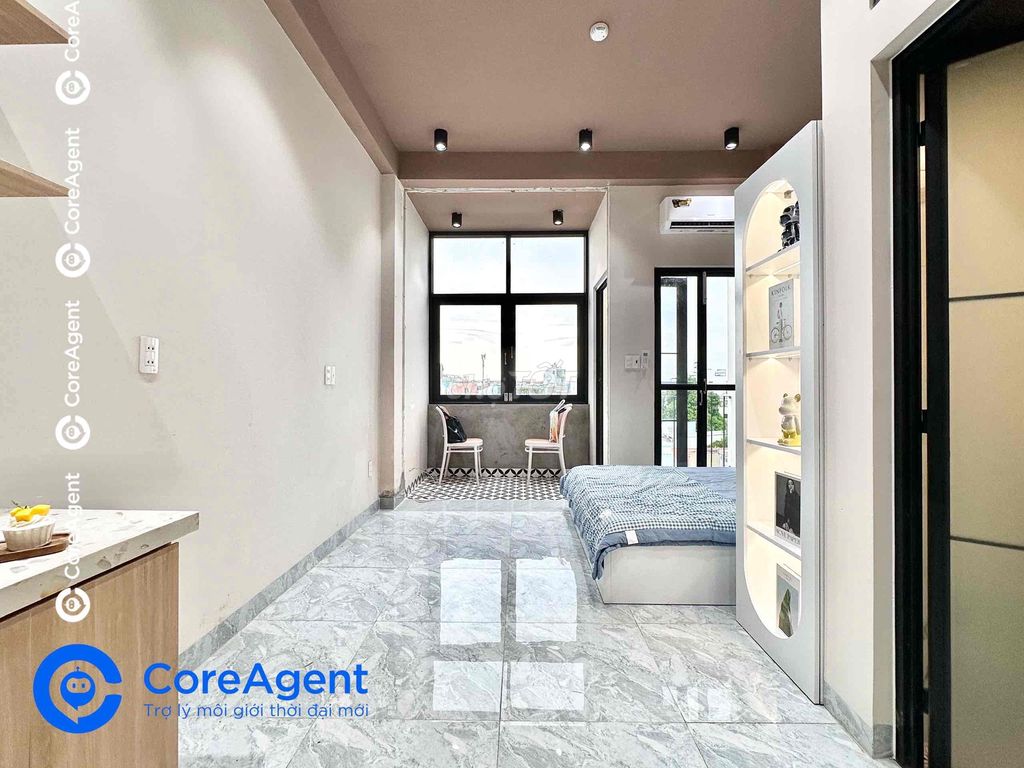 Eglantine apartment luxry is 700 meters from Aeon mall Qq1700 meters near University huit