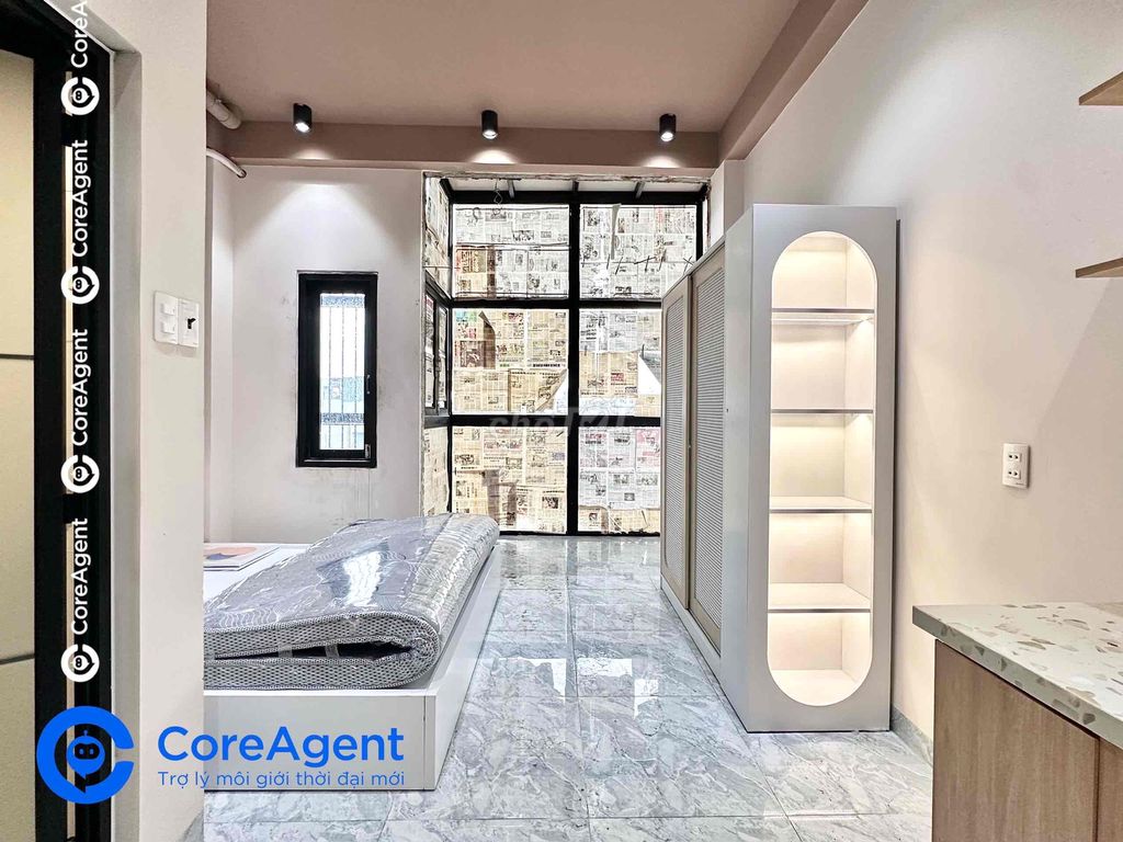 Eglantine apartment luxry is 700 meters from Aeon mall Qq1700 meters near University huit