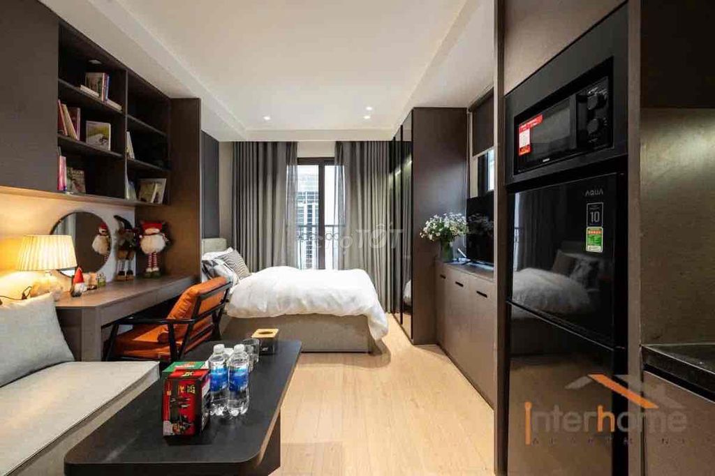 The new Studio Services System is only 8 million high-end furniture.