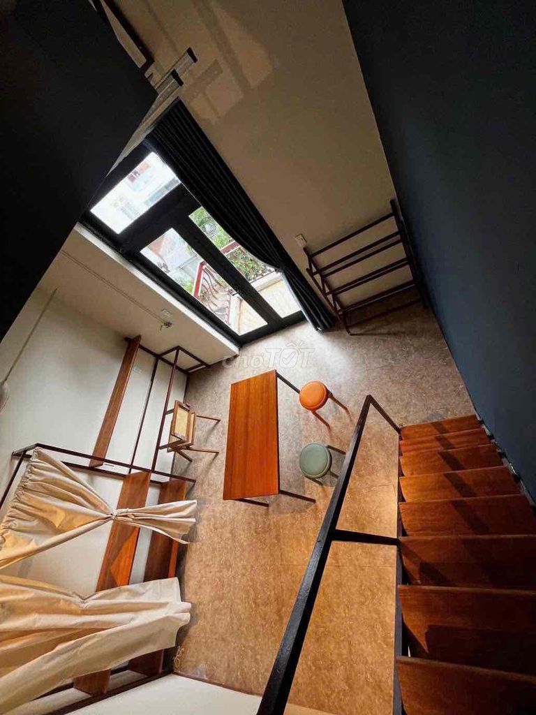 District Police, 100 percent new home.