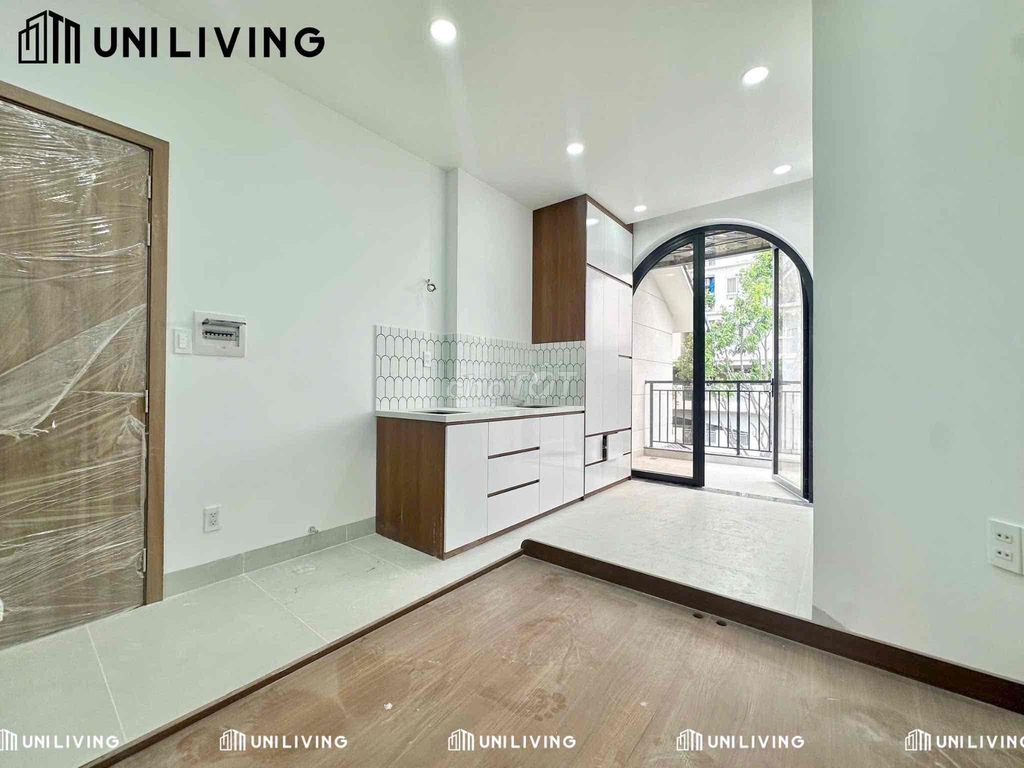 The brand new apartment is near The Global Citity, spring and rain.