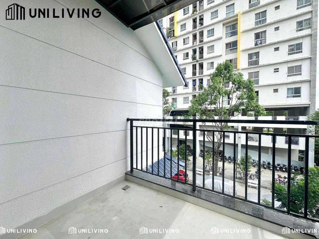 The brand new apartment is near The Global Citity, spring and rain.