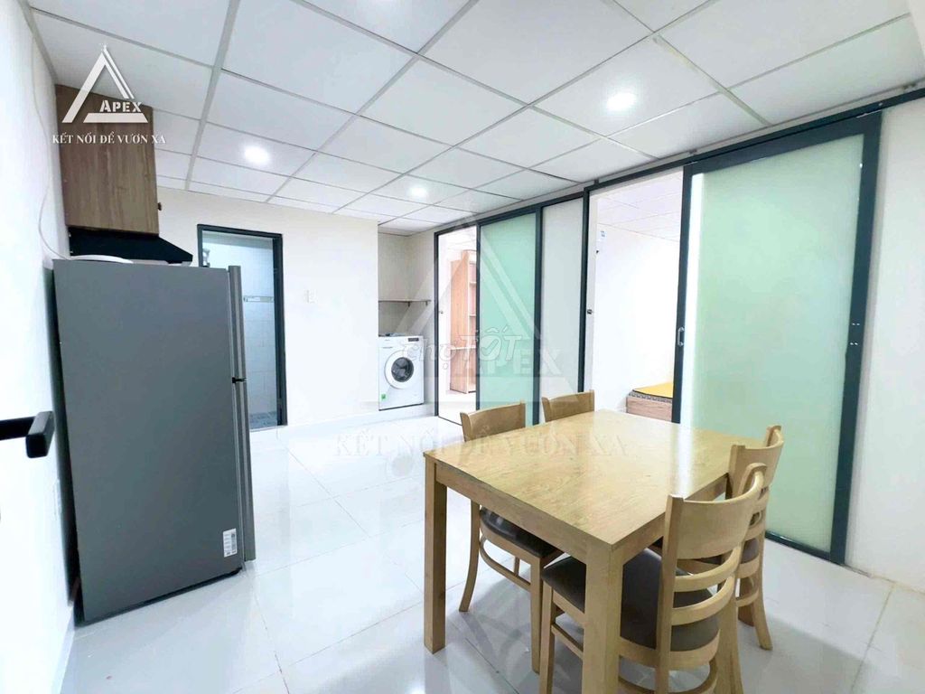 Clear. Two bedrooms. 55 meters. Right at Phan Đăng Lưu. Bình Thạnh near the market.