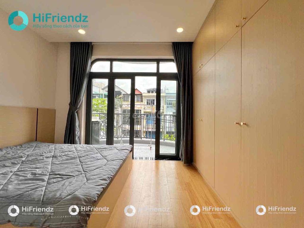 The balcony studio is a fancy separate bedroom in the center of District 2.