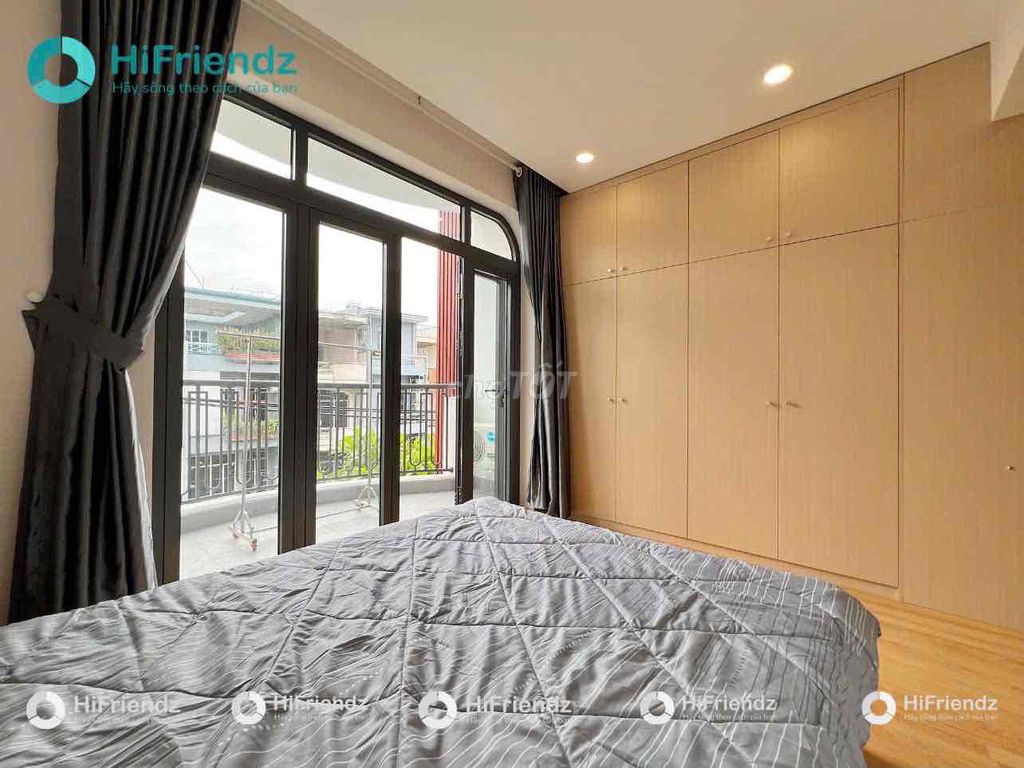 The balcony studio is a fancy separate bedroom in the center of District 2.