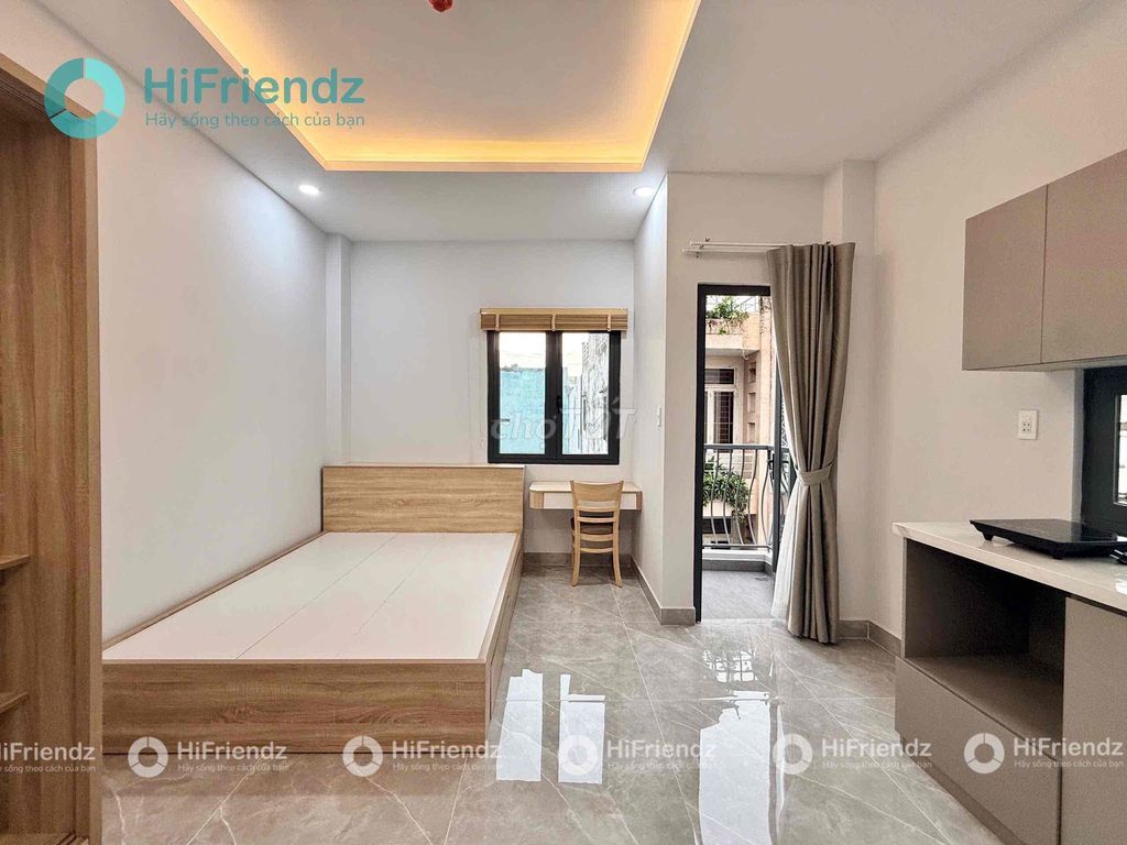 Open the mini apartment right now. Phan Xích Long, log on.