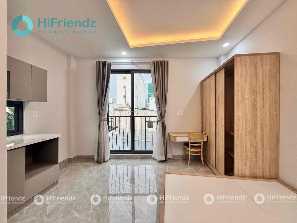Open the mini apartment right now. Phan Xích Long, log on.