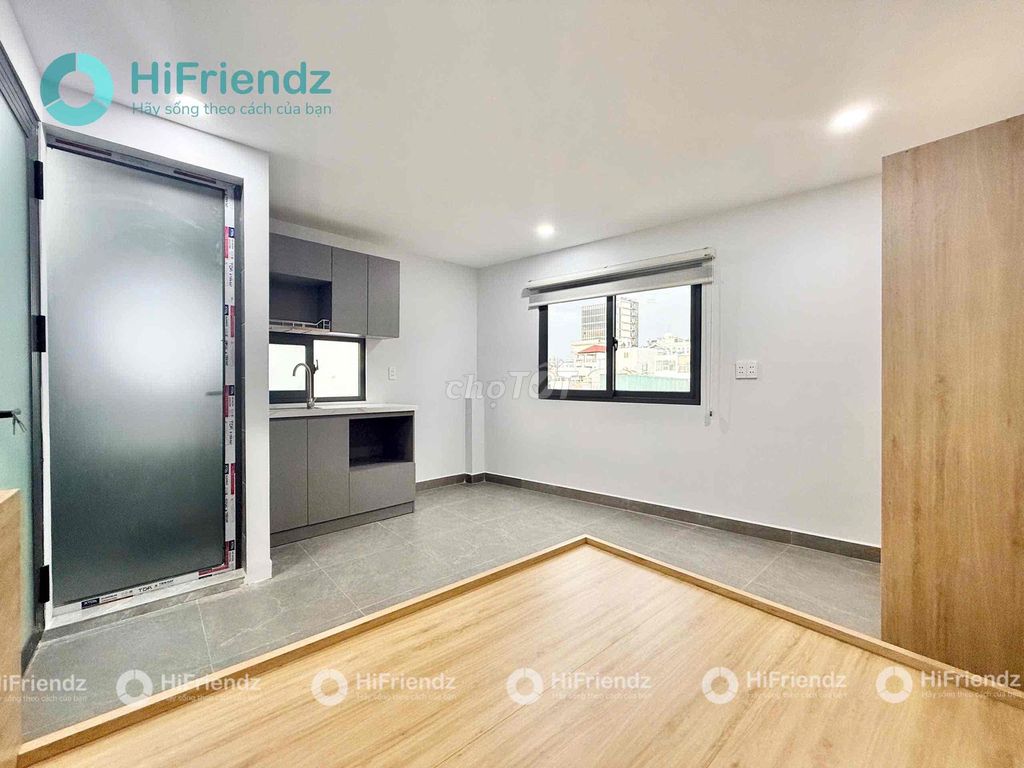 Open the mini apartment right now. Phan Xích Long, log on.