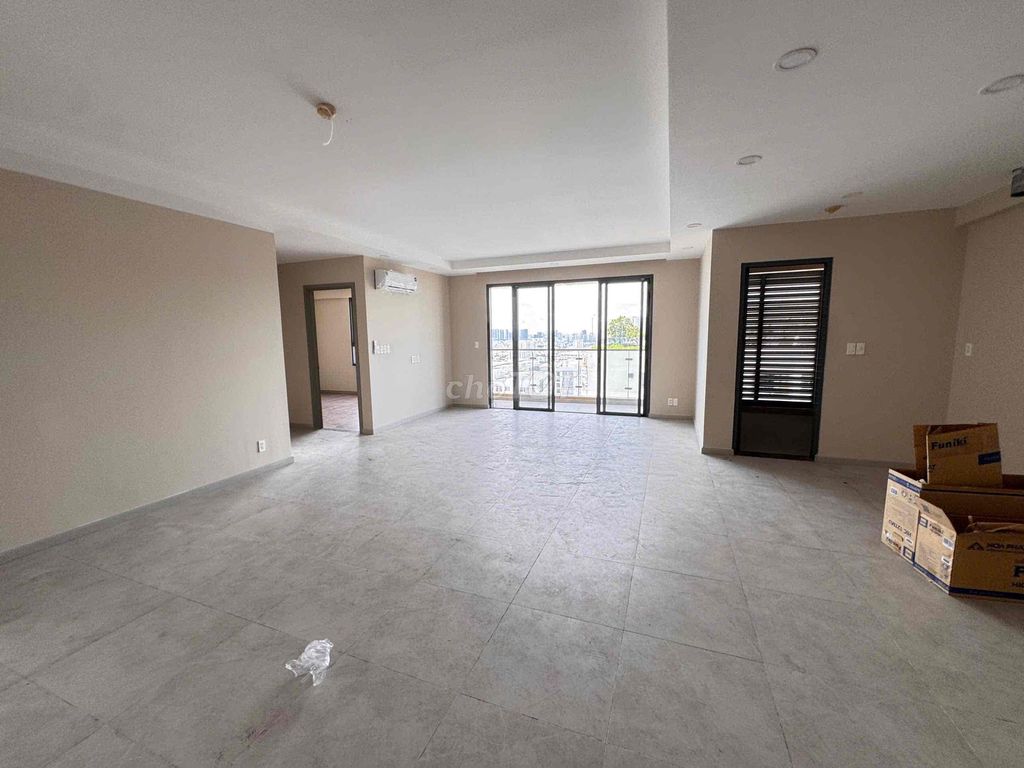 Rent Gold View three bedrooms. Two furniture toilets. 20 million a month.